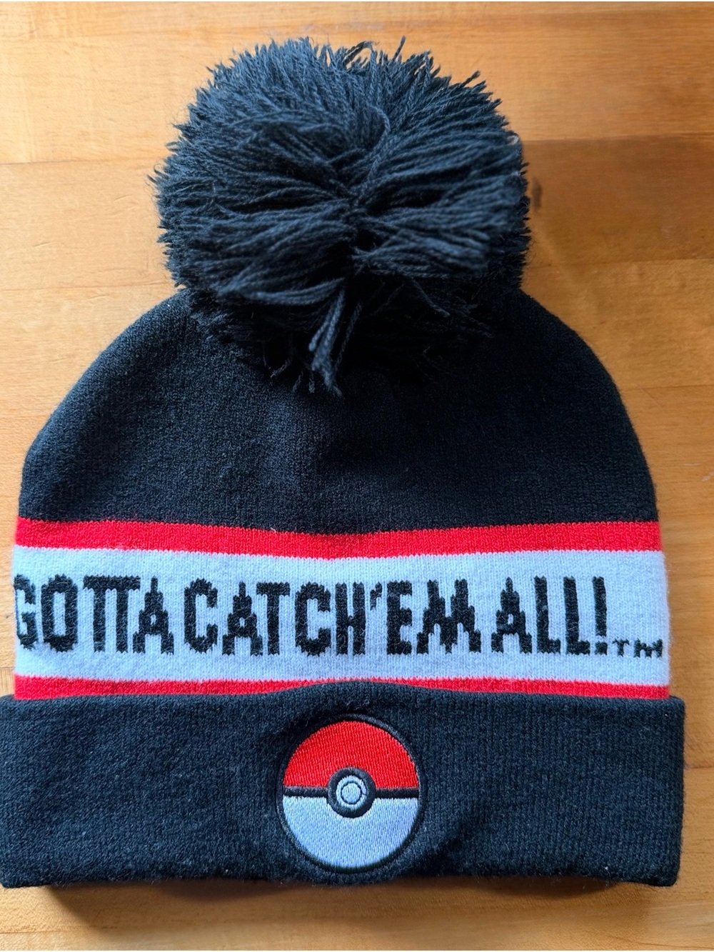 Official Bioworld Pokémon"Gotta Catch 'Em All!"Winter Cuffed PomPom Beanie 2019